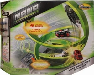 Xconcepts Nano Speed Super Vert Crash Race Track Set con Micro Auto Motorizzate - Foto 1 di 2