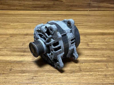 Alternador de motor Porsche 911 Carrera 2017-2025 37 k millas 9A260301800 OEM Foto 1 de 4