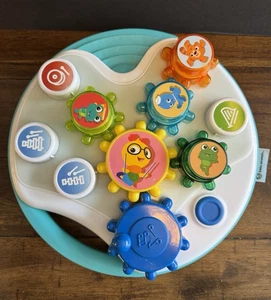 Baby Einstein SYMPHONY GEARS Musikspielzeug mit Licht & Geräuschen - Bild 1 von 5