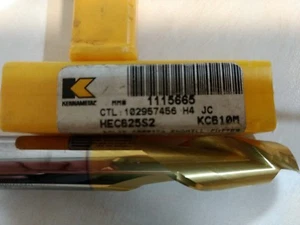 Kennametal- 5/8 DIA. 1-1/4 Lenght of Cut  2 Flute Solid Carbide Square End Mill - Picture 1 of 6