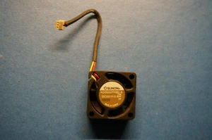 Lüfter Sunon KD0502PHB2-8 Ventilator 25x25x15 DC 5V 0,6W Lüfter/Fan für PC - Bild 1 von 1