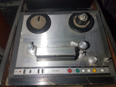 AMPEX AG 440 STUDIO REEL TO REEL TAPE RECORDER - made in USA - Image 1 of 4