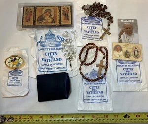 Vintage Vatican Souvenirs Religious Lot In Original Gift Bags Rosaries And More - Picture 1 of 17