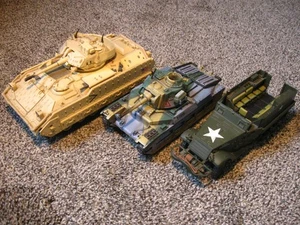 3 Unimax Forces of Valor British Matilda M2A2 Bradley M3A1 Half Truck Tank ASIS - Picture 1 of 22