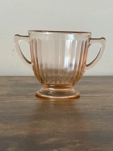 Vintage Pink Depression Glass Sugar Bowl Evans Macbeth Petalware 1930s - Picture 1 of 9