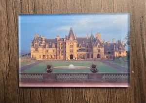 BILTMORE ESTATE MUSEUM ASHEVILLE NC - RARE SOUVENIR REFRIGERATOR MAGNET FROM USA - Picture 1 of 1