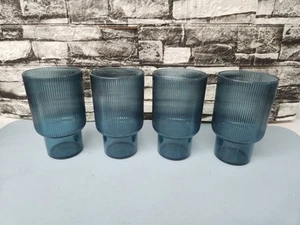 4er Set Aaron Probyn West Elm geriffelt gerippt Acryl moderne Getränkebecher grün - Bild 1 von 4