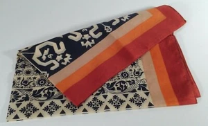 VINTAGE SILK SCARF with floral patterns 22.5" x 22.5" - Picture 1 of 5