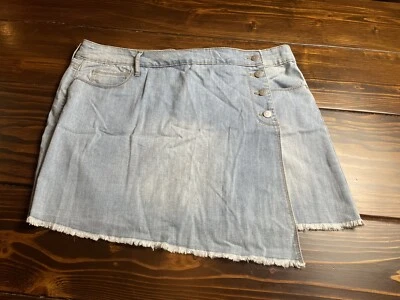 Falda Energie Para Mujer Talla 19 Azul Jean Botón Corto Mosca Imitación Envoltura Dobladillo Deshilachado Foto 1 de 4