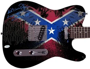 Lynyrd Skynyrd Artimus Pyle Autographed Freebird Graphics Guitar Exact Proof - Picture 1 of 5