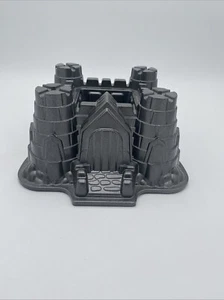 Nordic Ware Castle Bundt Kuchenform 10 Tassen Made In USA - Bild 1 von 7