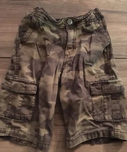 Gymboree Safari Outback Boys Camo Shorts Size 4 Green Adj Waist - Picture 1 of 2
