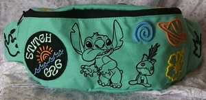 ¡NUEVO EN CAJA!! Bolso Cinturón STITCH & SCRUMP Parques Disney - Lilo & Stitch 626 Días, Bolso Genial - Imagen 1 de 4