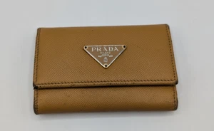 PRADA Schlüsseletui Logo Plate Leder 6 Ringe braun getragener Zustand - Bild 1 von 13