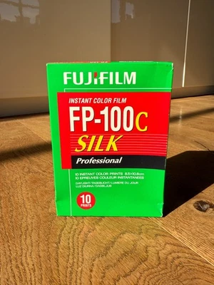 Fujifilm Instant Color Film FP-100C Silk Professional 09-2013 - Bild 1 von 4