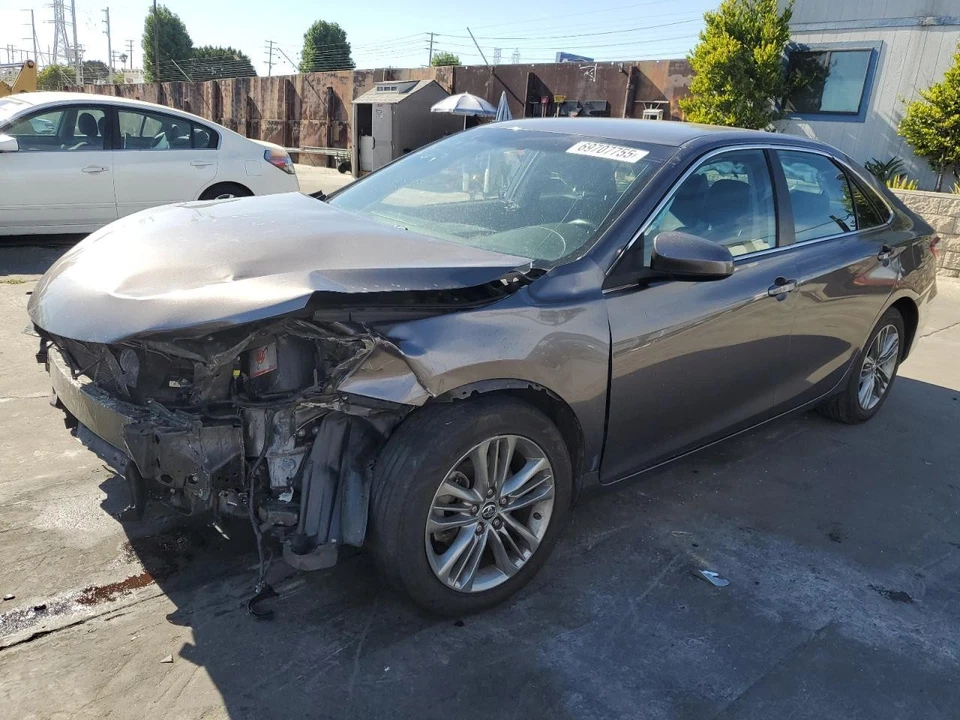 Tanque de combustible usado se adapta a: Toyota Camry 2016 grado A Foto 1 de 4