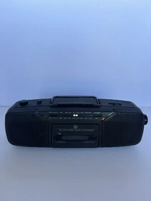 Grabadora de casete estéreo AM/FM General Electric Boombox negra modelo 3-5620A Foto 1 de 4