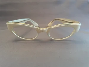 Vintage Pearl Cat Eye Eyeglasses Frame France 50s 60s (No Lenses) - Picture 1 of 4