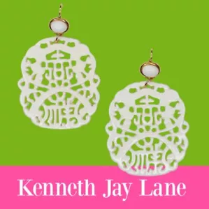 Pendientes perforados blancos tallados Kenneth Jay Lane - Imagen 1 de 7