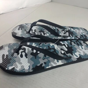 Mens Camo Flip Flops Size X Large 12 Frayed Camouflage Sandals - Picture 1 of 5