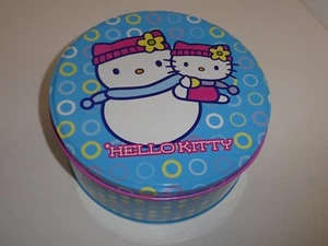 Vintage Sanrio Smiles Hello Kitty 7 3/4" runder Blechhalter Behälter 2002 Schneemann - Bild 1 von 13