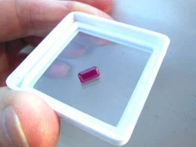 Natural Mined Purplish Red Ruby Burma (Mogok) Loose Gemstone 1.06ct Fancy Cut - Image 1 of 4