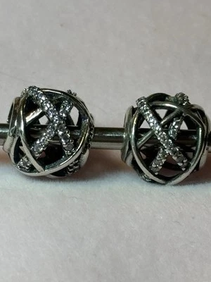 Pandora Brillante Galaxia Calado Dije ✶1 Dije/Precio por Dije Foto 1 de 4