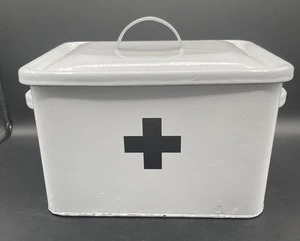 Vtg White Enamel First Aid Storage Box w/ Lid - Repainted? Nice!! - Picture 1 of 15