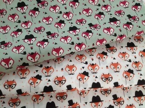 Rose & Hubble - Fox Print 100% Cotton Lightweight Craft Fabric, FQ, HM & 1 meter - Picture 1 of 5