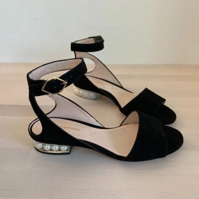 Sandalias de gamuza Nicholas Kirkwood Lola negras perladas Foto 1 de 4
