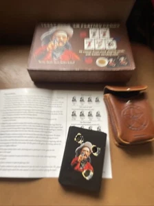 Bins Texas Hold'em Playing Cards Bullet Holes w Leather Pouch by Accoutrements - Foto 1 di 13