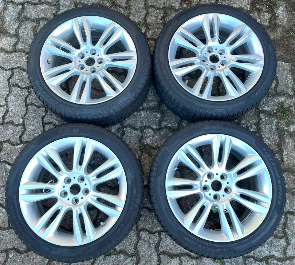 Original Jaguar XE Winterrräder 18" Matrix mit Pirelli Sottozero 3 - Bild 1 von 4