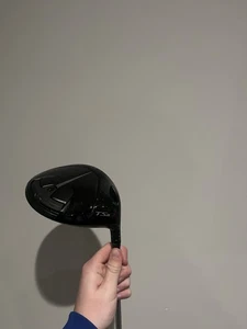 Titleist TSR3 Driver 9 Degree Stiff Flex Shaft Right Handed - Picture 1 of 9