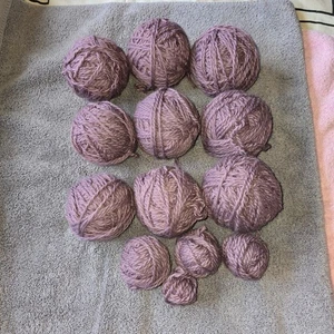 BERNAT SOFTEE CHUNKY filato lavanda/viola ombra MATASSE 9 - 3,5 OZ super ingombranti - Foto 1 di 1