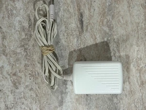 Genuine ITE Power Suopply Adapter AMDD-20090-160A 9V 1.6A 14W - Picture 1 of 4