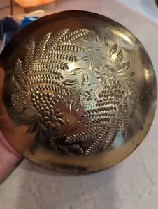 Vintage 5" Messing geprägt Dekor Stück Traube Motiv - Bild 1 von 4