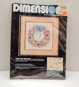 Kit de corona de arte popular de punto de cruz Dimensions sin contar 3905 muñecas de vid flor - Imagen 1 de 10