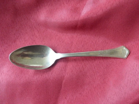One (1) Wallace & Sons STERLING SILVER CONCORD TEASPOON 5-3/4" 1900-1940 Cover