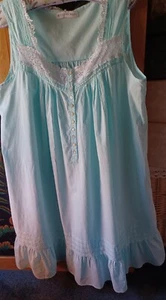 Eileen West (US) Green Quality 100% Cotton Nightdress Size Medium - Picture 1 of 10