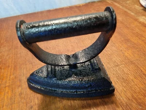 Antico taglia 8? di ? Ferro da stiro piatto in ghisa - Vittoriano - Foto 1 di 9