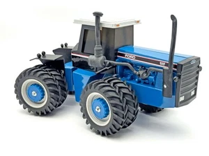 1/16 Ford Versatile 846 4WD Tractor With Duals - Picture 1 of 2