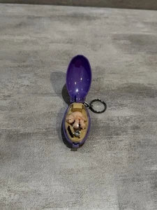 Vintage 1993 Takara Pig ‘Oink Oink’ Keychain Pocket Critters Purple Works - Picture 1 of 3