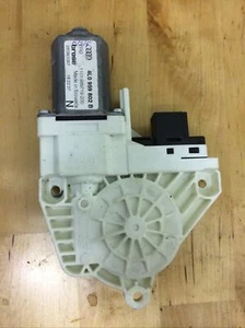 MOTOR VENTANA LADO CONDUCTOR DELANTERO DERECHO AUDI Q7 4L0959802B - Imagen 1 de 2