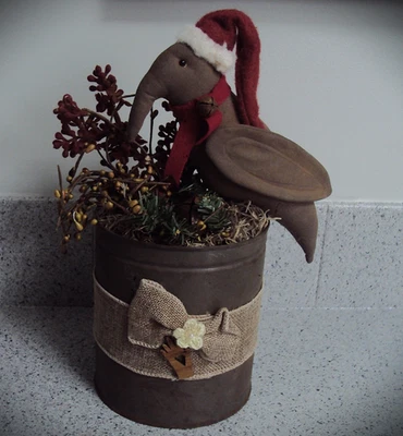 primitive folk art handmade Christmas black Santa crow doll farmhouse rustic can - Image 1 of 3