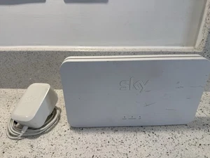 Sky Broadband Wi-Fi Booster SE210 - Picture 1 of 7