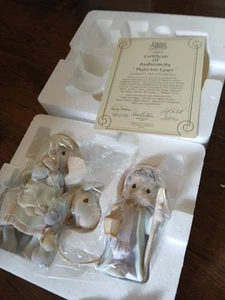 Precious Moments Flight Into Egypt 1998 #455970 New In Box - Picture 1 of 2