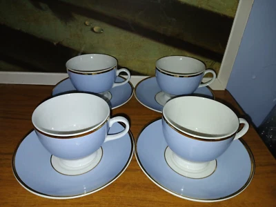 Royal Doulton 2004 Bruce Oldfield Blue/White Tea cup + Saucer set   x4   VGC - Image 1 of 4