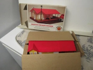 Vtg. Bachmann # 46-1216 Lighted Freight Station HO Gauge in Box (Missing Pcs) - Picture 1 of 13