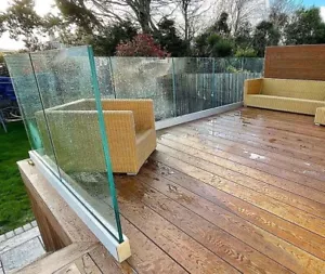 Frameless Glass Balustrade - Aluminium Channel - Complete System Including Glass - Picture 1 of 4