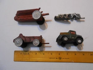LOTE DE 4 REPRODUCCIONES DE HIERRO FUNDIDO GRANJA JUGUETES CAMIONES VAGONES ARADO - Imagen 1 de 3